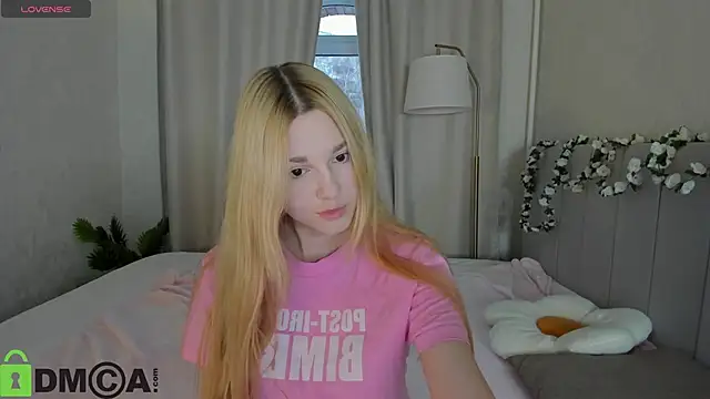 Sylvia Ortiz online show from 11.13.25