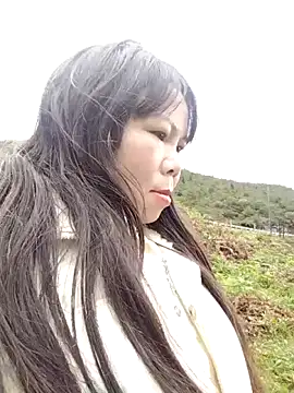 lusy-00 online show from 11.10.25