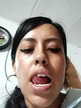 Queen Ashly online show from 09.21.25