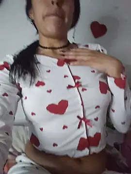 Queen Ashly online show from 04.18.26