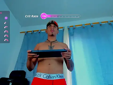 Snapshot of CamiloBernard chatting on 10.01.25 CamiloBernard online show from 10.01.25