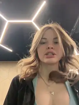 SMELLSEX online show from 12.22.25