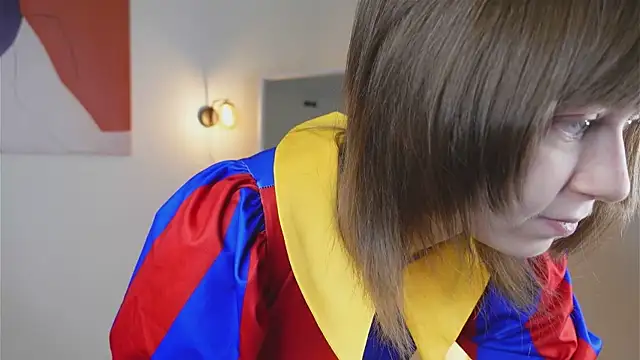 Snapshot of Katie_ktk chatting on 10.30.25 Katie ktk online show from 10.30.25