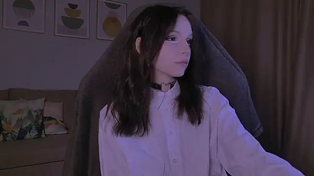 claire bennett online show from 04.27.26