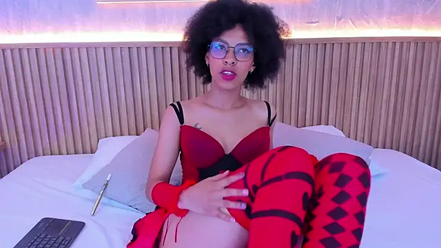 Snapshot of sophie_rojas chatting on 10.29.25 sophie rojas online show from 10.29.25