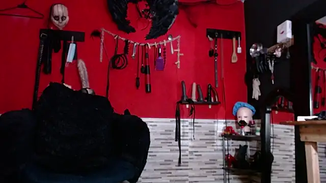 Miss Mirandaa online show from 04.12.26