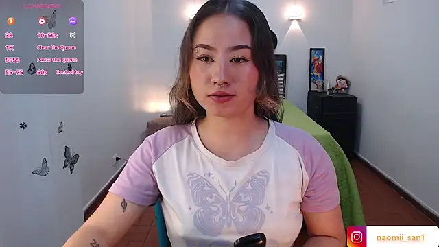 naomii san online show from 09.30.25