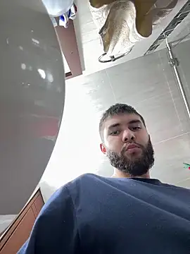 Diicaprio69 online show from 10.31.25