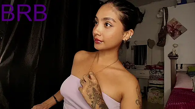 mia yireth online show from 10.10.25