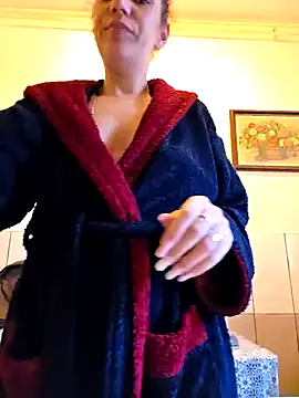 LissaFox1 online show from 10.13.25