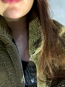 Snapshot of Hinne07 chatting on 11.04.25 Hinne07 online show from 11.04.25