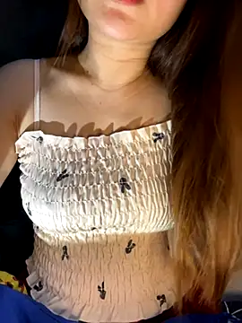 Snapshot of Hinne07 chatting on 11.12.25 Hinne07 online show from 11.12.25