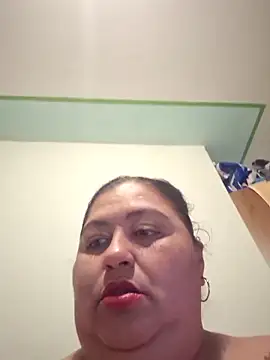 curvy diva  online show from 02.05.26