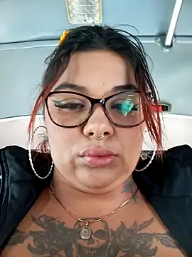 snow belle online show from 10.19.25