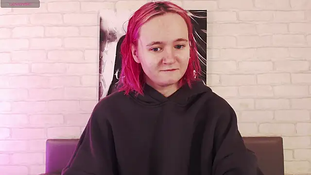 Ericha Stone online show from 09.29.25