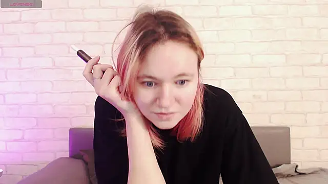 Ericha Stone online show from 02.02.26