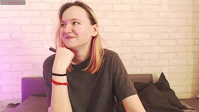 Ericha Stone online show from 04.09.26