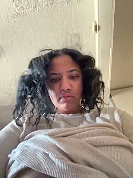 StylishEchium online show from 04.08.26