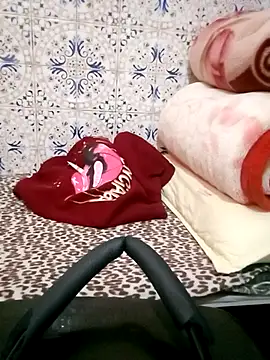 Mayamimi online show from 11.18.25