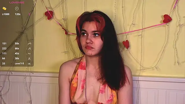 MauraSpurrier online show from 11.04.25