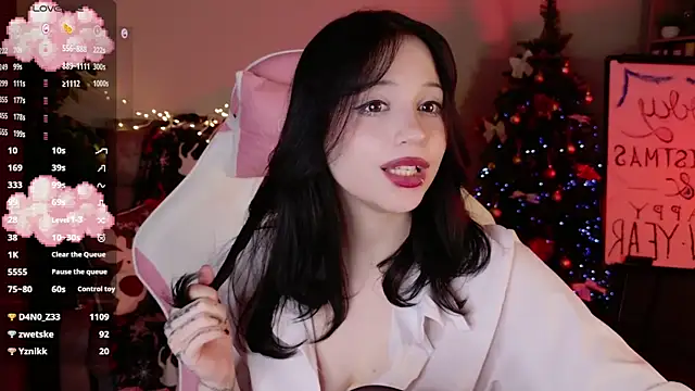 YourLittleDevil online show from 12.13.25