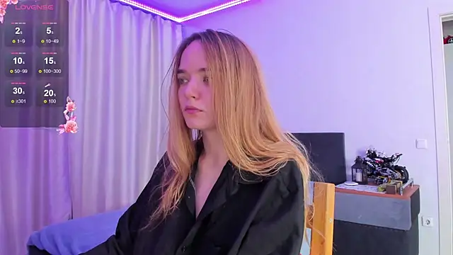 JanetShy online show from 10.05.25