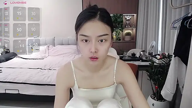 Xiao-zuzongl online show from 11.14.25