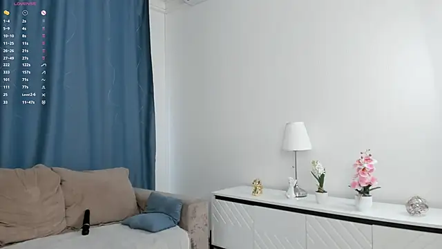 JoyePicazo online show from 10.01.25