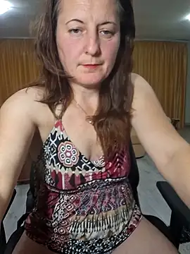 Fluturas2 online show from 10.21.25