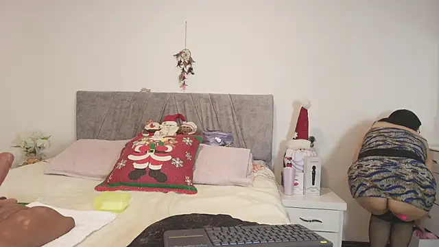 Snapshot of lexy_lunahot chatting on 12.04.25 lexy lunahot online show from 12.04.25