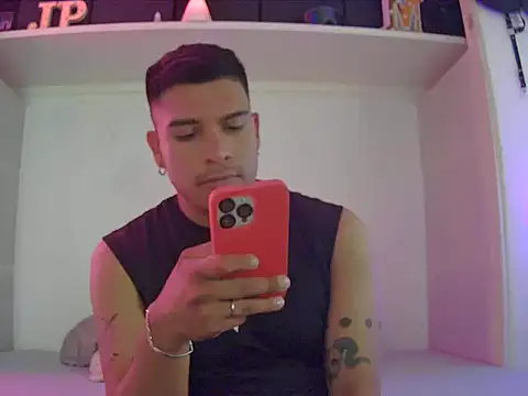 Romario28 online show from 10.15.25