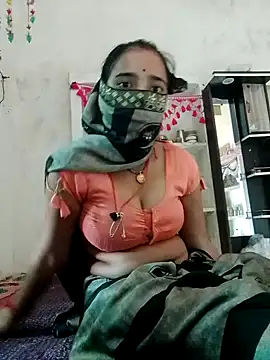 Snapshot of malteejat chatting on 10.01.25 malteejat online show from 10.01.25