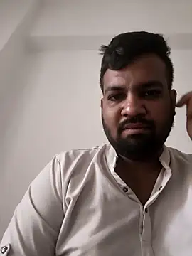 Snapshot of vinay_smalldick chatting on 02.20.26 vinay smalldick online show from 02.20.26