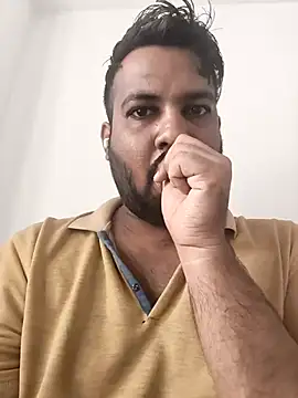 Snapshot of vinay_smalldick chatting on 02.22.26 vinay smalldick online show from 02.22.26