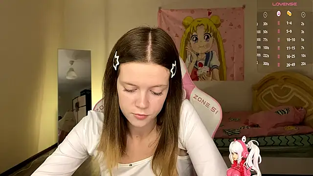 VibeQueenLucy online show from 10.28.25