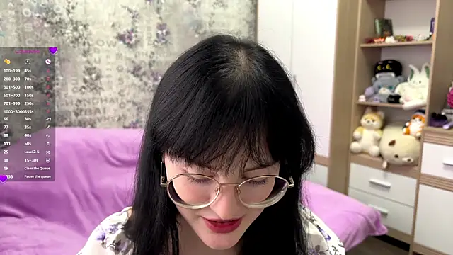 Snapshot of FakeLamb chatting on 09.28.25 FakeLamb online show from 09.28.25