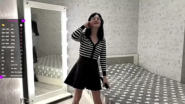 Snapshot of FakeLamb chatting on 10.03.25 FakeLamb online show from 10.03.25