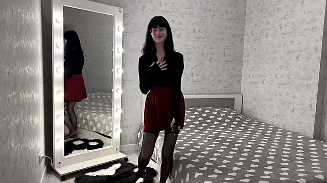 Snapshot of FakeLamb chatting on 10.05.25 FakeLamb online show from 10.05.25