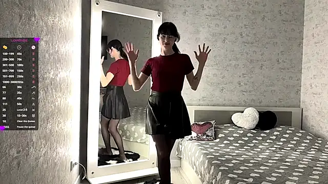 Snapshot of FakeLamb chatting on 10.09.25 FakeLamb online show from 10.09.25