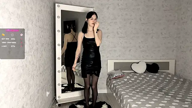 Snapshot of FakeLamb chatting on 11.19.25 FakeLamb online show from 11.19.25