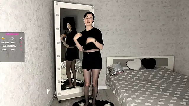 Snapshot of FakeLamb chatting on 11.23.25 FakeLamb online show from 11.23.25