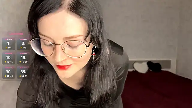 Snapshot of FakeLamb chatting on 11.30.25 FakeLamb online show from 11.30.25