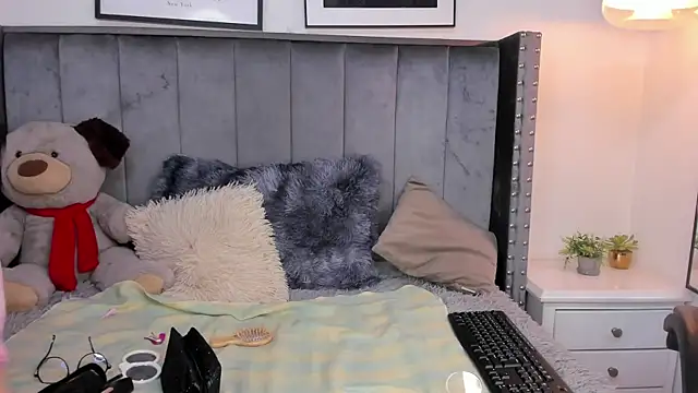 Miyu Komori online show from 02.21.26