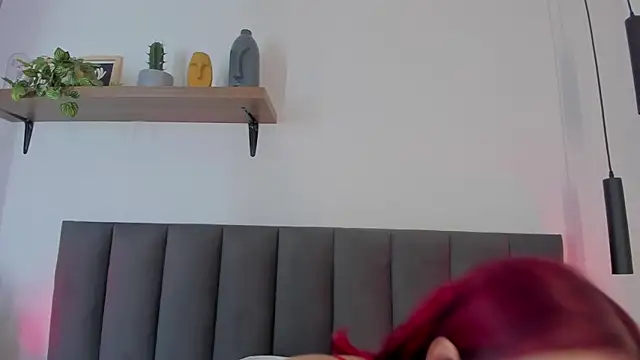Cristalfoxy  online show from 05.16.26