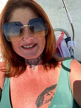 IrishmilfAnna online show from 10.19.25