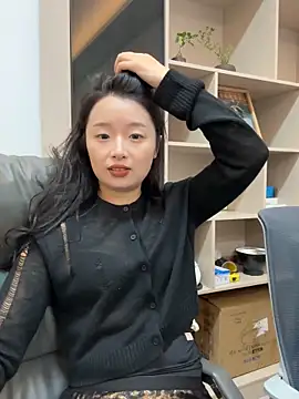 Snapshot of Qiqi-0088 chatting on 10.12.25 Qiqi-0088 online show from 10.12.25