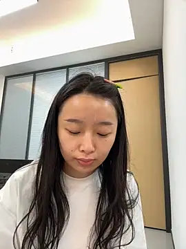 Snapshot of Qiqi-0088 chatting on 10.15.25 Qiqi-0088 online show from 10.15.25