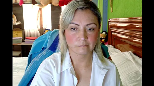  Charlize theron  online show from 02.25.26