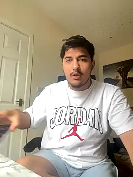 Snapshot of mixedcouplee69 chatting on 10.18.25 mixedcouplee69 online show from 10.18.25