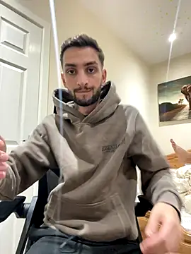 Snapshot of mixedcouplee69 chatting on 10.21.25 mixedcouplee69 online show from 10.21.25